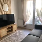 Vivez A Pied, T2 Cosy Avec Jardin, Proche Gare Et Canal Du Midi 아파트 *