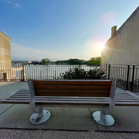 à Pied T2 Design Près De La Gare Avec Jardin Au Bord Du Canal Du Midi
