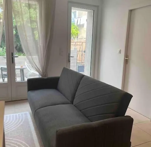 Vivez A Pied, T2 Cosy Avec Jardin, Proche Gare Et Canal Du Midi كاستيلنوداري